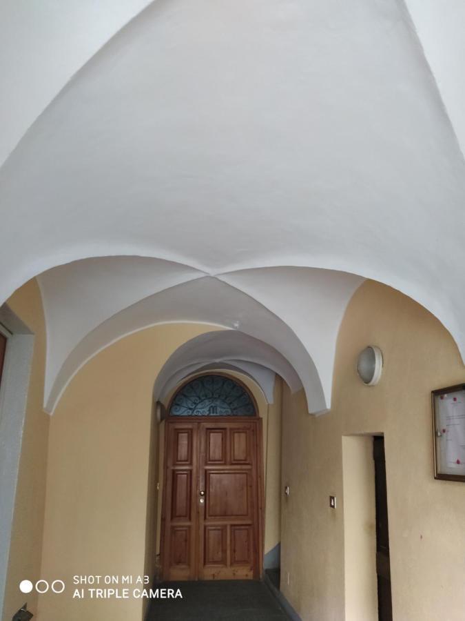 Un Oeil Sur La Cathedrale Leilighet Aosta Eksteriør bilde